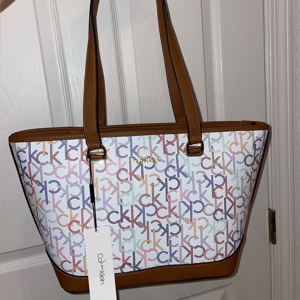 NWT Calvin Klein shoulder/tote bag